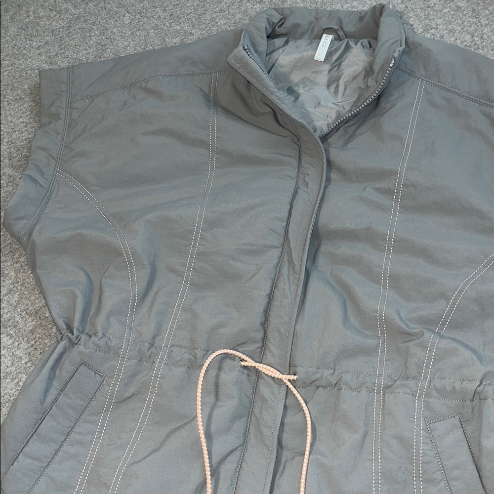 Fabletics Zip Drawstring Vest Womens Large Athlet… - image 6